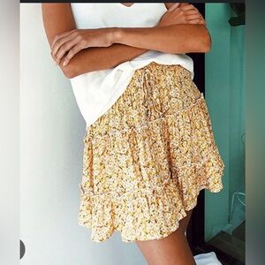 Aeropostale Yellow and Cream Floral Skirt